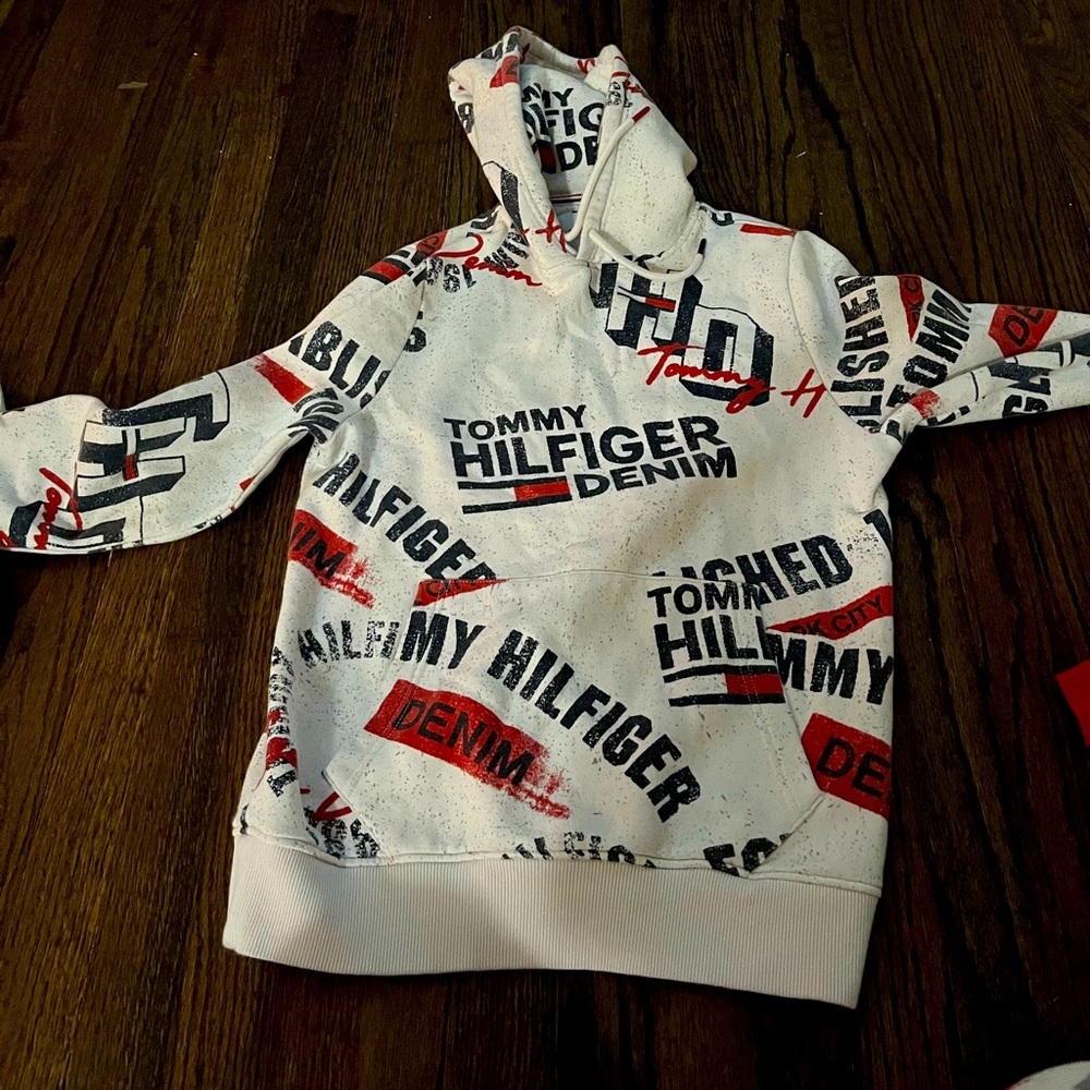 Tommy Hilfiger Hoodie - size x-small